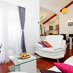 Komun Apartamento *