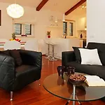 Komun Apartamento *