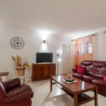Komun Apartament