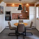 Apartment Komun