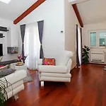 Komun Apartment *