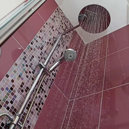 Komun Apartman Vela Luka