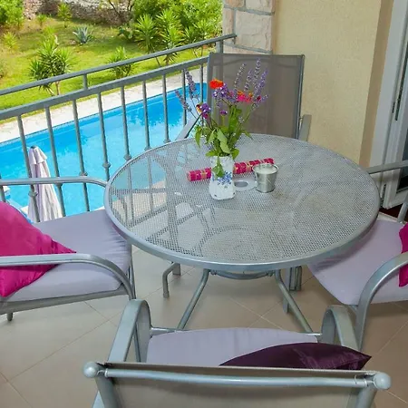 Apartman Komun Vela Luka