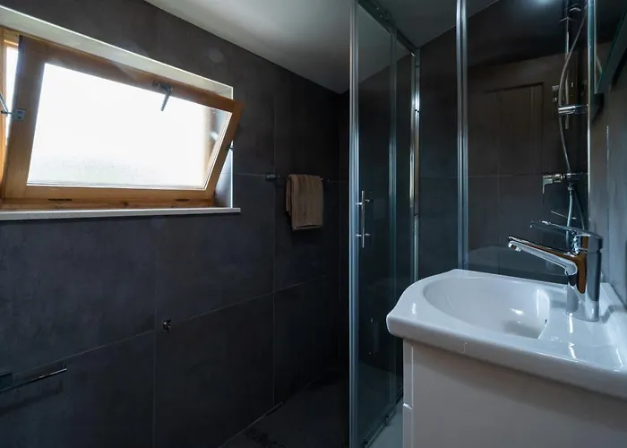 Komun Διαμέρισμα *