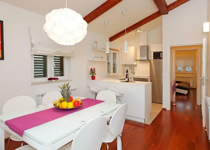 Διαμέρισμα Komun *