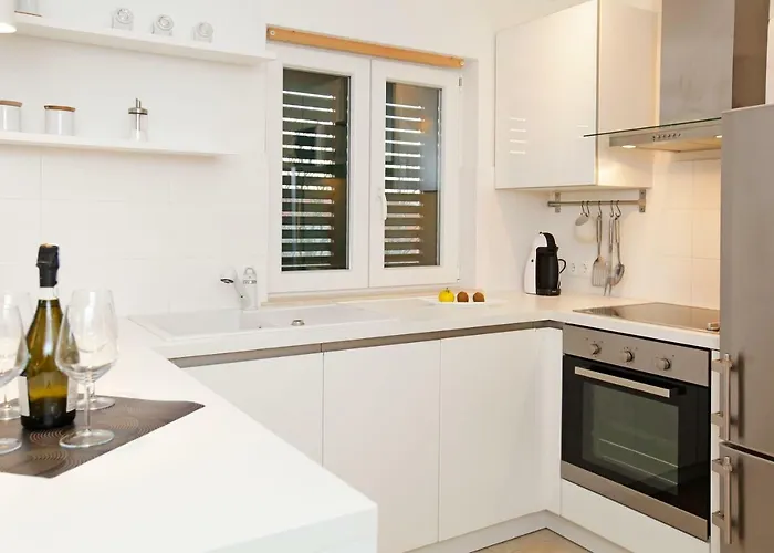 Komun Διαμέρισμα